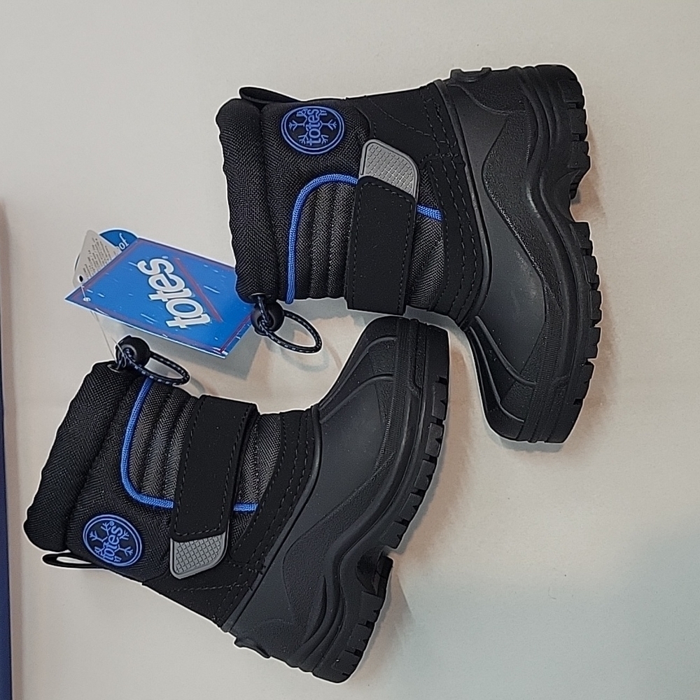 TOTES Waterproof Black & Blue Boys winter boots Toddler 5T